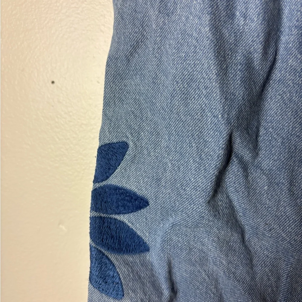 Urban outfitters Floral Embroidered Denim Jeans - Picture 10 of 10